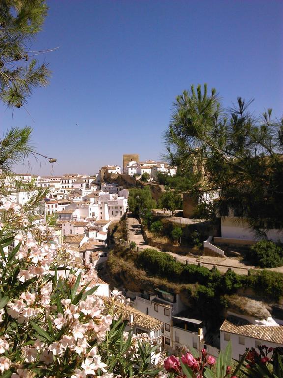Vivienda Rural Los Tajos De Setenil Setenil De Las Bodegas Exterior photo